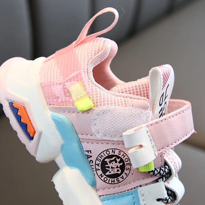 Breathable Sports Shoes